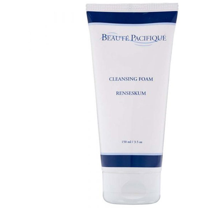 Beauté Pacifique Cleansing Foam 150 ml djuprengörande ansiktsrengöring i vit tub med blå detaljer och vitt lock