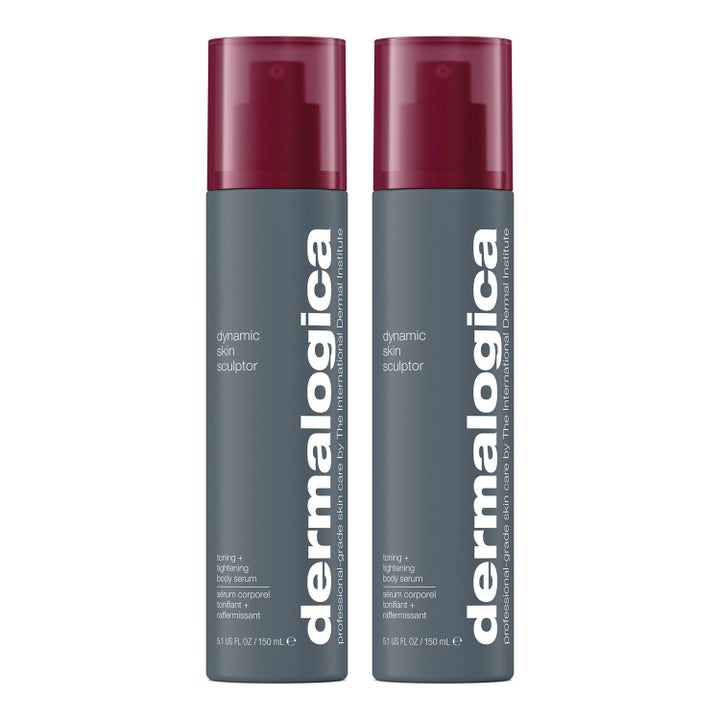 Dermalogica Dynamic Skin Sculptor 150 ml uppstramande kroppsserum i grå sprayflaskor med vinröda lock