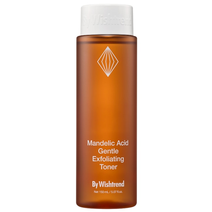 By Wishtrend Mandelic Acid 150 ml mandelsyra by wishtrend ansiktspeeling för acne i bärnstensfärgad flaska med vitt lock.