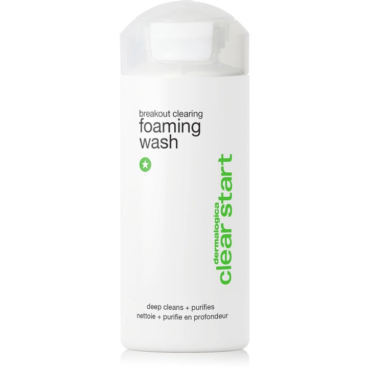 Dermalogica Clear Start Breakout Clearing Foaming Wash acne tvätt ansiktsrengöring i vit flaska med gröna detaljer.