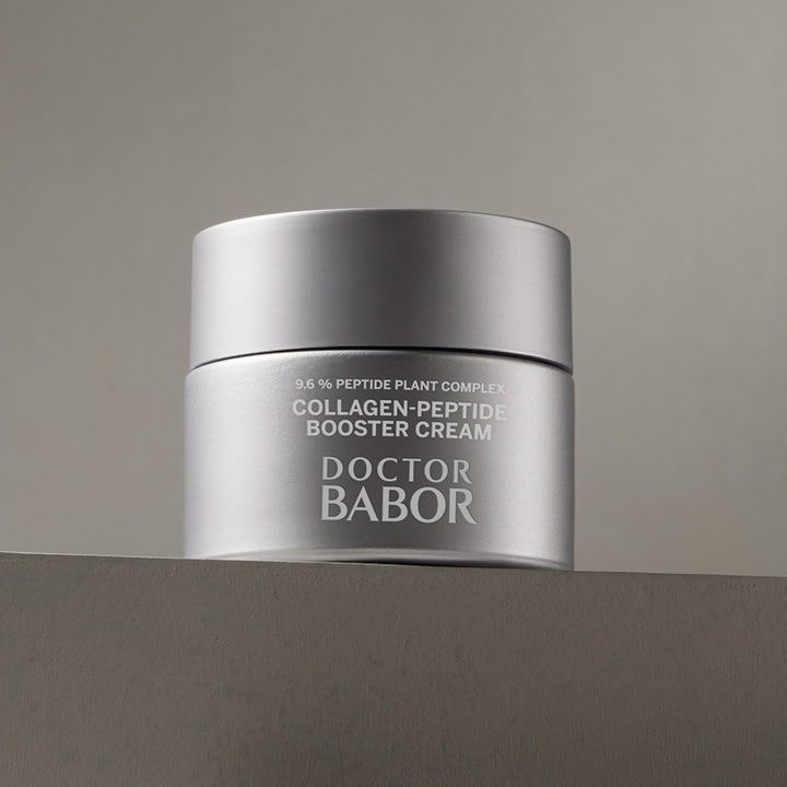 Babor Doctor Babor Collagen-Peptide Booster Cream 50 ml i en stilren silverburk som ger huden fasthet.
