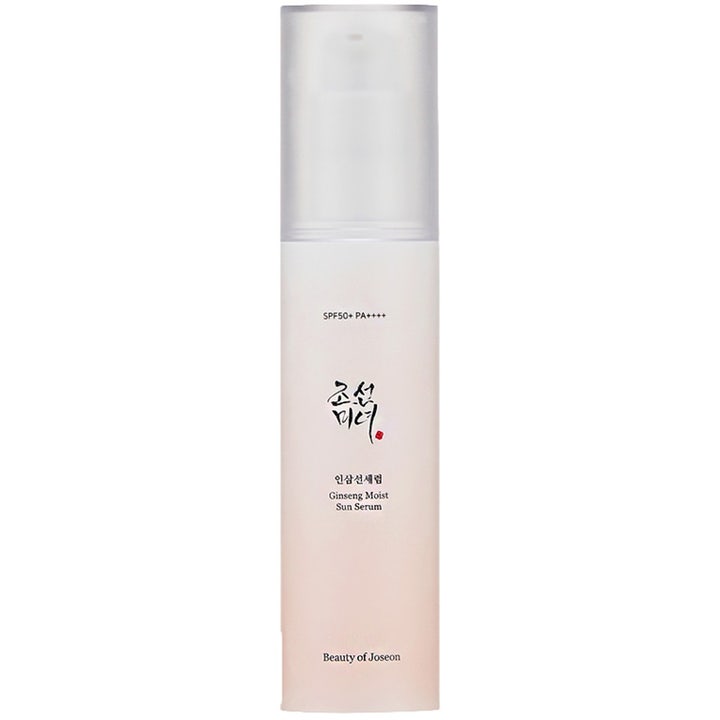 Beauty of Joseon Ginseng Moist Sun Serum 50 ml fuktgivande solskydd ansikte i vit och persikofärgad pumpflaska med frostat lock