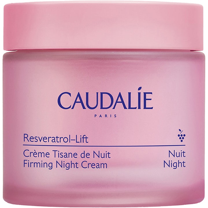 Caudalie Resveratrol-Lift Night Cream uppstramande återfuktande nattkräm med antiage druv extrakt i rosa frostad glasburk.