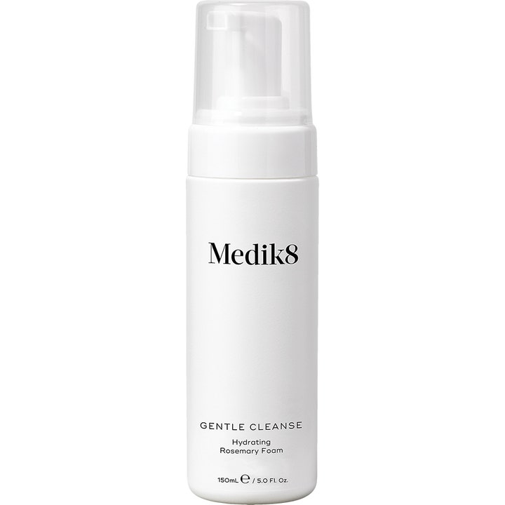 Medik8 Gentle Cleanse 150ml mild ansiktsrengöring Medik8 skumrengöring i vit flaska med pump och genomskinligt lock
