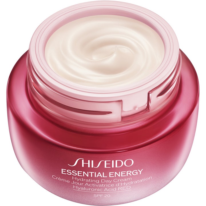Shiseido Essential Energy Hydrating Day Cream 50 ml dagkräm med spf 20 i röd glasburk med synlig krämig textur