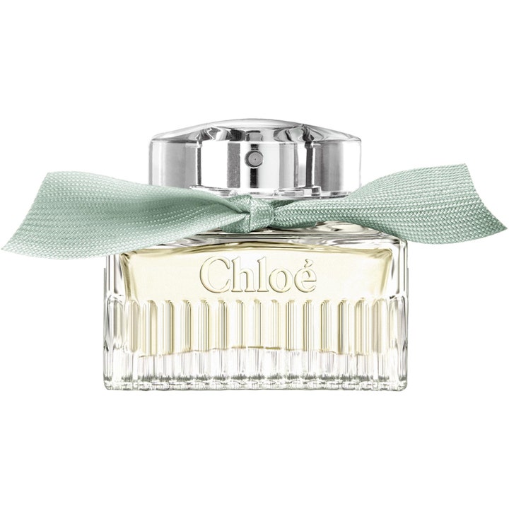 Chloé Naturelle Eau de Parfum 30 ml blommig parfym sommar i en räfflad glasflaska med silverlock och en mintgrön rosett