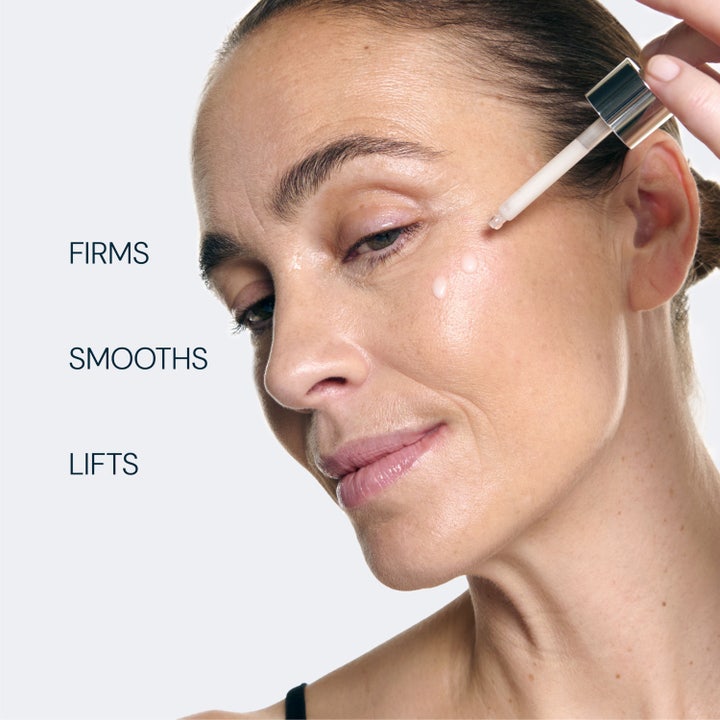 Elemis Pro Collagen Future Restore Serum 30 ml ger fasthet med marina ingredienser och turkos glasflaska.