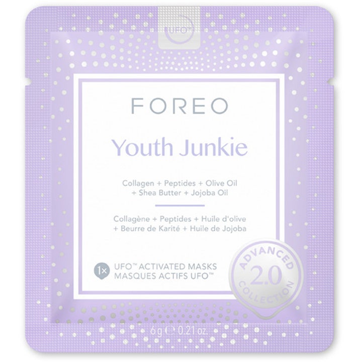 FOREO UFO Mask Youth Junkie 2.0 6-pack är en lyxig ansiktsmask i ljuslila sachet som ger näring med kollagen och peptider