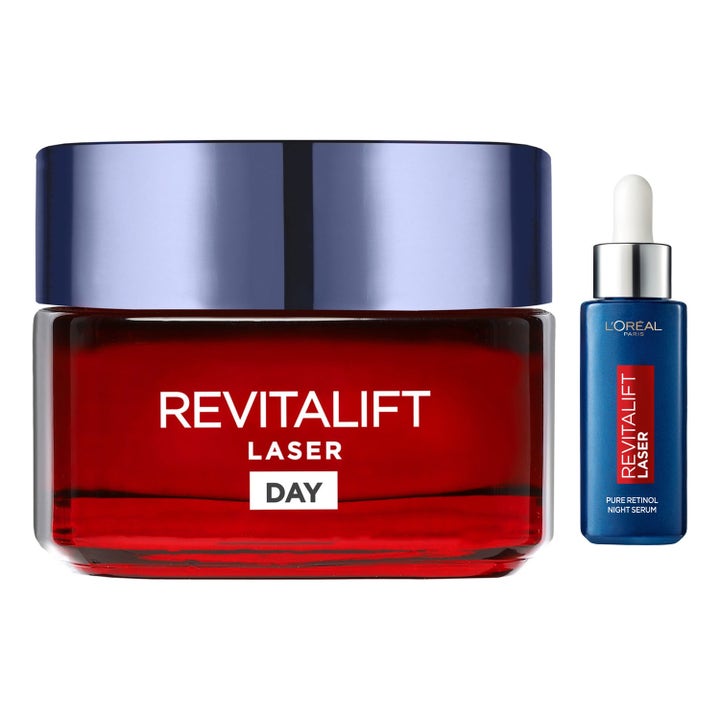 L'Oréal Paris Revitalift Laser retinol serum och ansiktskräm mot rynkor i blå glasflaska och röd burk med silverlock