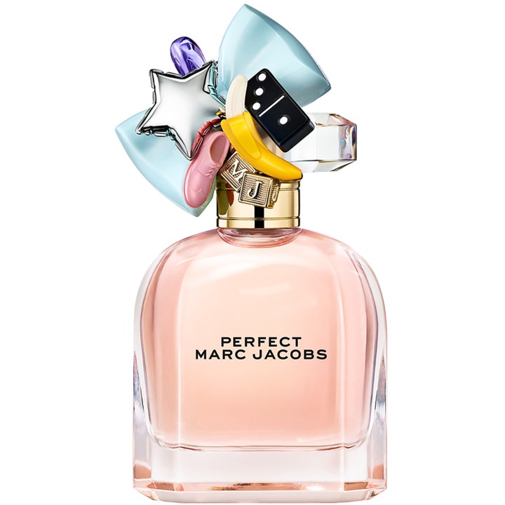 Marc Jacobs Perfect 50 ml blommig parfym dam present i glasflaska med rosa vätska och berlocker på locket