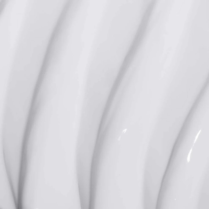 Dermalogica AGE smart Super Rich Repair 50 ml reparationskräm med en fyllig vit och glansig krämig textur.