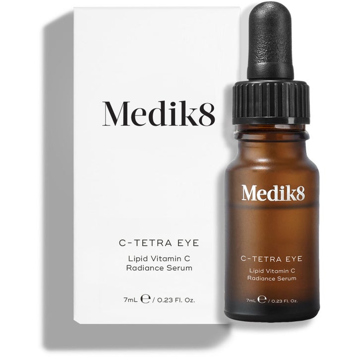 Medik8 C-Tetra Eye 7 ml c vitamin anti aging ögon serum i bärnstensfärgad glasflaska med vit ytterkartong