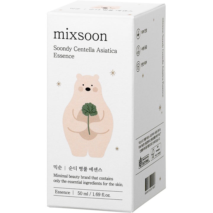 Mixsoon Soondy Centella Asiatica Essence 50 ml lugnande essence i vit box med en isbjörn som håller ett blad.