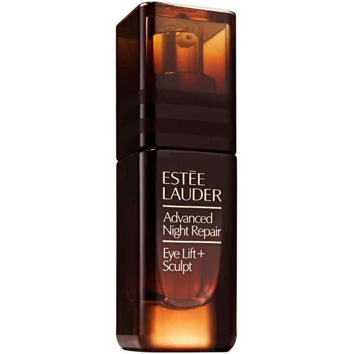 Estée Lauder Advanced Night Repair Eye Lift + Sculpt antiaging estée lauder ögonserum i en brun glasflaska med guldtext.