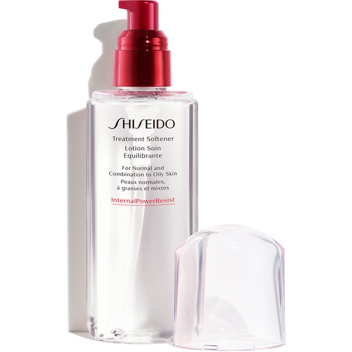Shiseido Defend Treatment Softener 150 ml oljekontrollerande ansiktsvatten i klar flaska med röd pump och avtaget lock