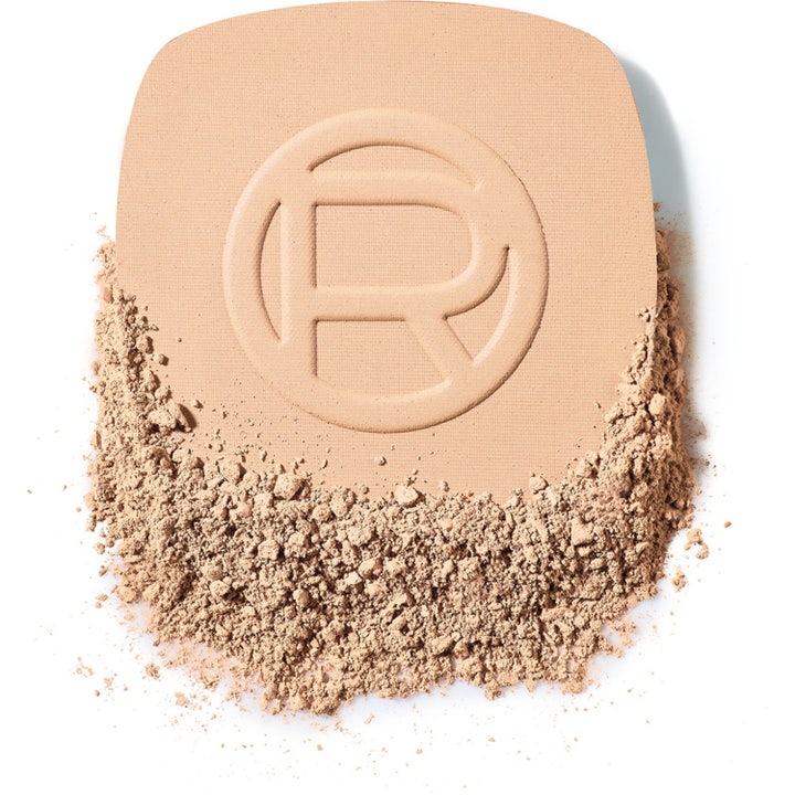 Infaillible 24H Fresh Wear Foundation in a Powder