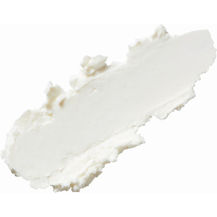 Make Prem UV Defense Me Calming Sun Stick 20 g lugnande solkräm med en krämig vit textur i ett svep