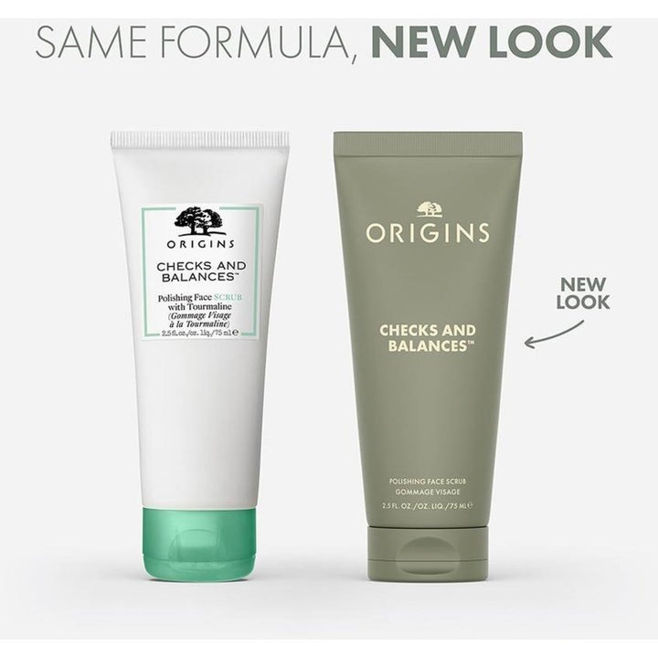 Origins Checks and Balances 225 ml ansiktsskrubb i ny grön tub och tidigare vit design för en förnyad hud