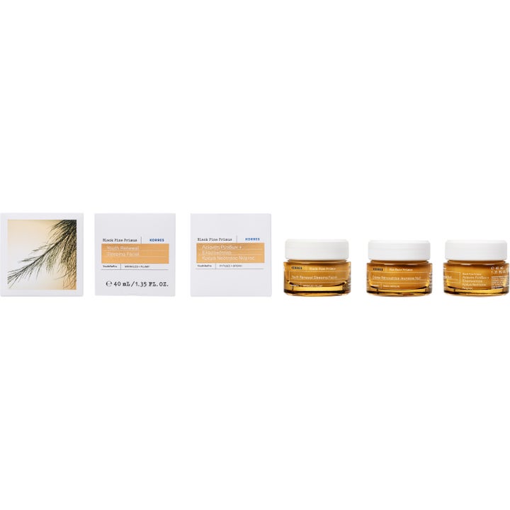 KORRES Black Pine Primus Youth Renewal Sleeping Facial 40 ml nattkräm i bärnstensfärgade glasburkar och vita boxar