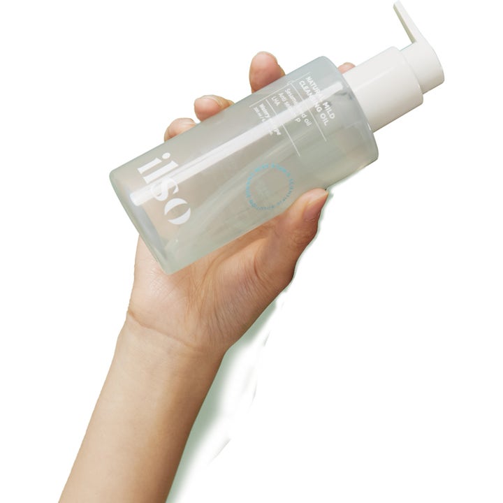 Ilso Natural Mild Cleansing Oil 200 ml rengöringsolja i transparent pumpflaska som ger anti-sebum djuprensning.