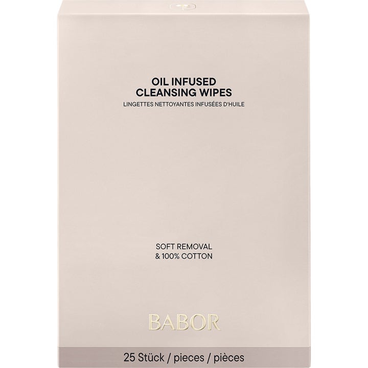Babor Oil Infused Cleansing Wipes 25 st rengöringsservetter i mjuk bomull i en stilren beige pappersförpackning.