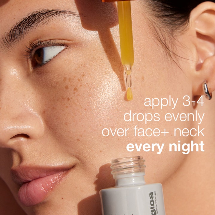 Dermalogica Biolumin-C Night Restore 25 ml nattserum med vitamin C som appliceras med pipett för lyster.