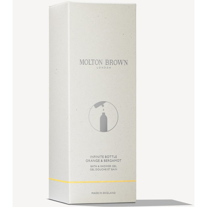 Molton Brown Orange & Bergamot 400 ml brittisk citrus duschgel i en stilren vit ytterförpackning av papp.