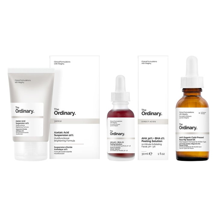 The Ordinary hudvårdsset som ger lyster med Azelaic Acid AHA Peeling och Rose Hip Oil i tub och glasflaskor