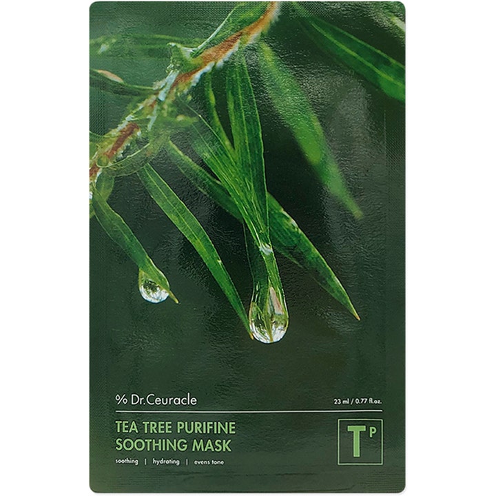 Dr. Ceuracle Tea Tree Purifine Soothing Mask 23 ml lugnande tea tree ansiktsmask i grön sachet med daggvåta blad