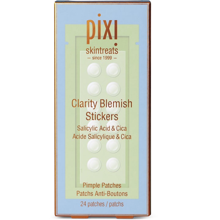 Pixi Clarity Blemish Stickers 24 styck lugnande finnplåster i ljusgrön och blå förpackning