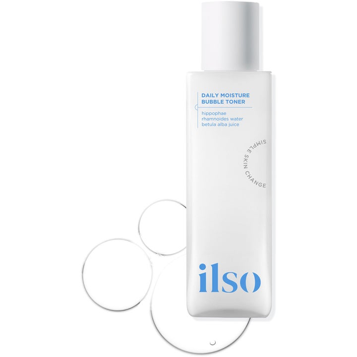 ilso Daily Moisture Bubble Toner återfuktande bubbeltoner med björksaft i vit flaska med blå text och runda mönster