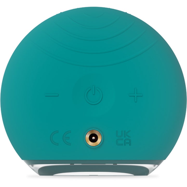 FOREO LUNA 4 go Evergreen 1 st reseanpassad ansiktsrengöringsborste silikon med knappar på baksidan