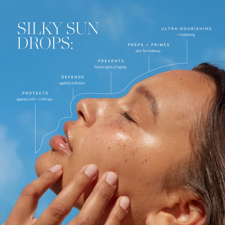 KORA Organics Silky Sun Drops 30 ml ekologisk solkräm spf 30 ger lyster på person mot blå himmel med infografik.
