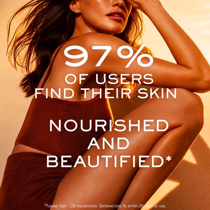 Nuxe Huile Prodigieuse 100 ml närande dry oil för torr hud i en elegant fyrkantig glasflaska med guldkork.