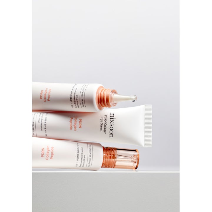 Mixsoon PDRN Collagen Eye Serum 20 ml återfuktande ögonkräm i vita tuber med en droppe serum på applikatorn