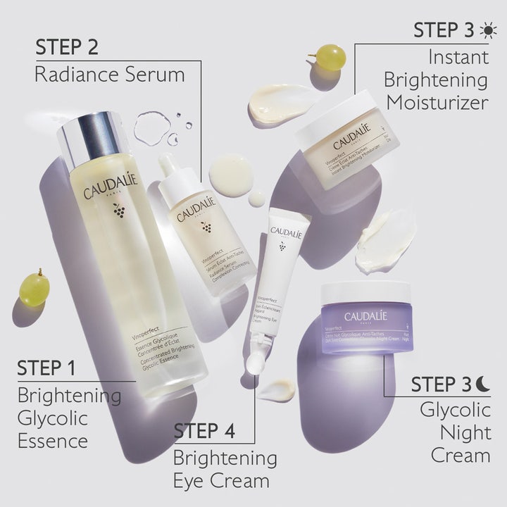 Caudalie Vinoperfect Glycolic Night Cream 50 ml fläckkorrigerande nattkräm i lila glasburk som del av en hudvårdsrutin.