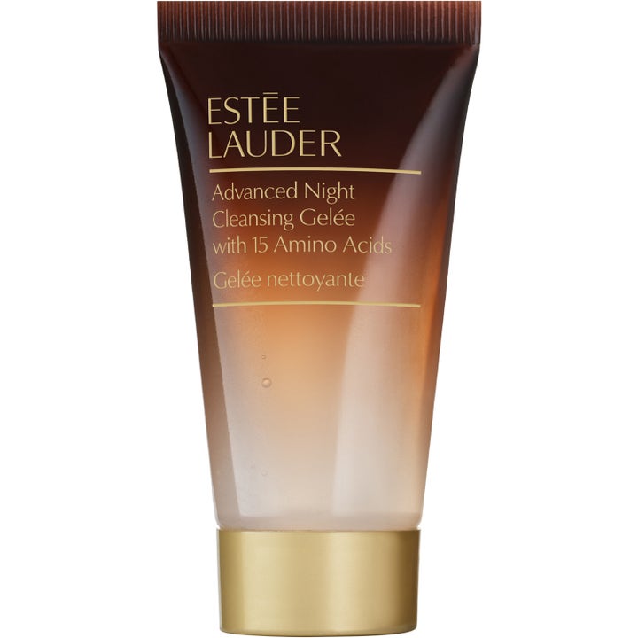 Estée Lauder Advanced Night Cleansing Gelée ansiktsrengöring i en brun och klar gradienttub med guldkork.