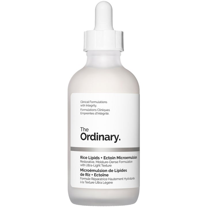 The Ordinary Rice Lipids + Ectoin Microemulsion 30 ml återfuktande ansiktsserum i frostad glasflaska med vit pipett.