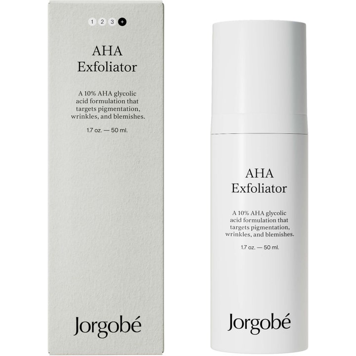 Jorgobé AHA Exfoliator 50 ml anti-rynkor aha peeling i vit pumpflaska och ytterbox med 10% glykolsyra peeling.