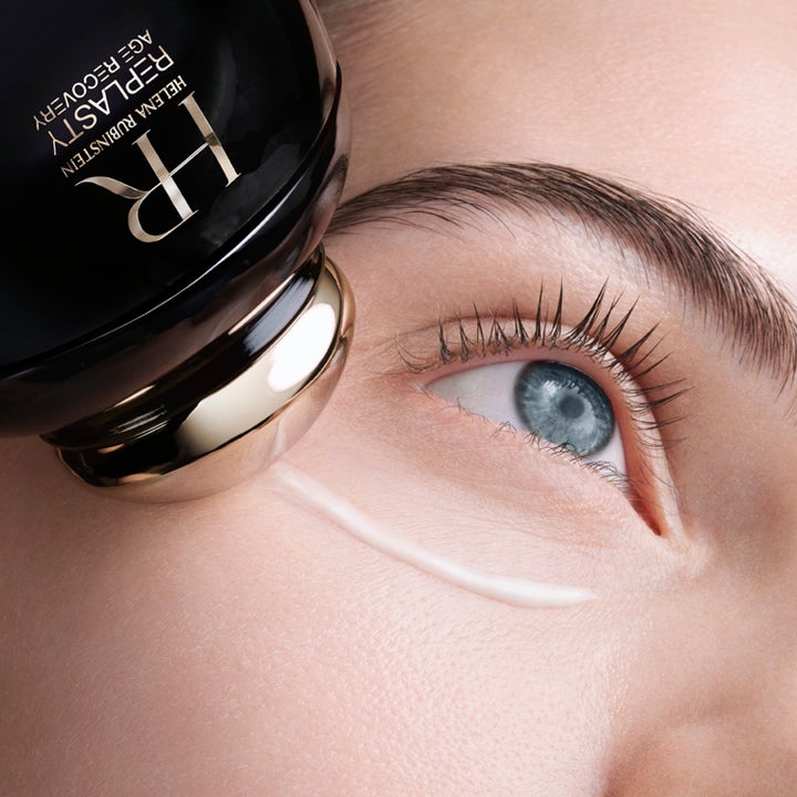 Helena Rubinstein Replasty Eye Serum 15 ml ögonserum appliceras med krämig textur vid ögat för lyster