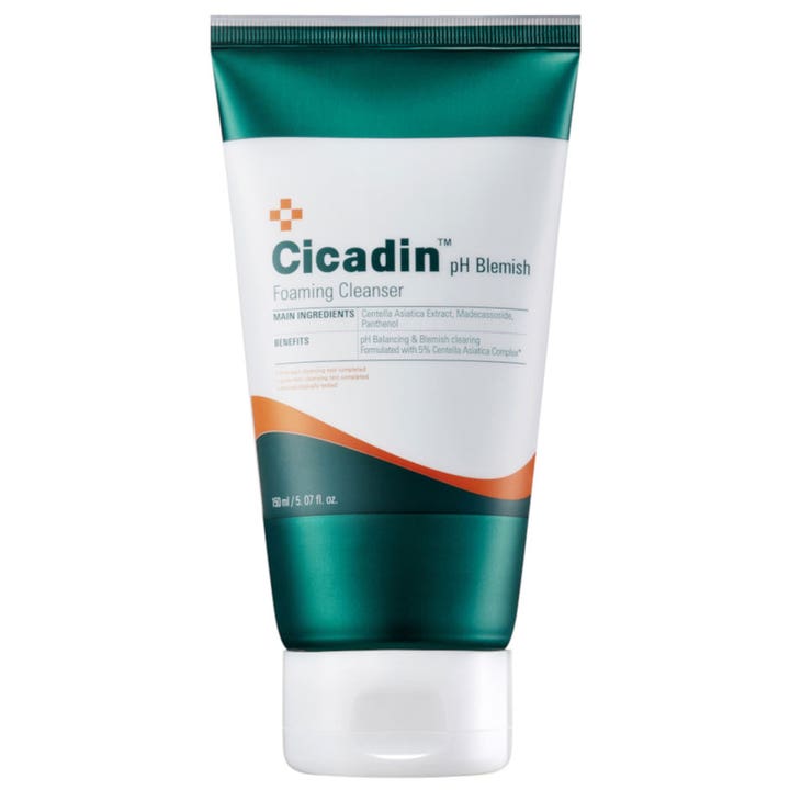 Missha Cicadin pH Blemish Foaming Cleanser 150 ml centella rengöringsskum ger ph-balans acne i vit och mörkgrön tub