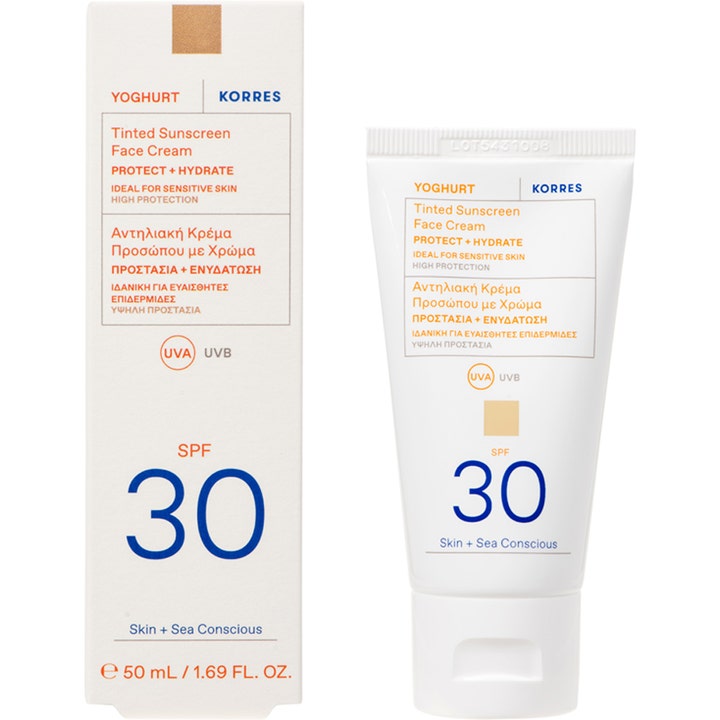 KORRES Yoghurt Tinted Sunscreen Face Cream SPF 30 50 ml tonad solkräm ansikte i vit tub och ytterkartong
