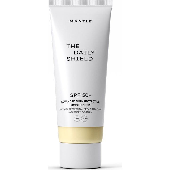 MANTLE The Daily Shield SPF 50+ avancerad ansiktskräm med uva uvb skydd i en vit tub med gul detalj vid basen