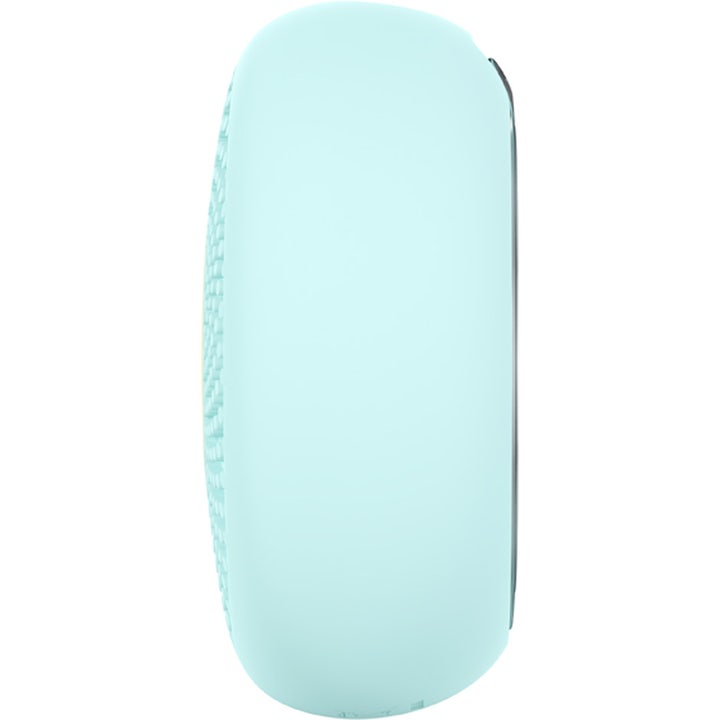 FOREO UFO 3 mini Arctic Blue 1 st ger fukt med led ljusterapi FOREO i en profilvy av ljusblått mjukt silikon.