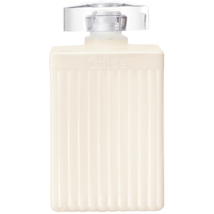 Chloé Body Lotion 200 ml återfuktande kroppsvård i en beige räfflad flaska med genomskinlig kork