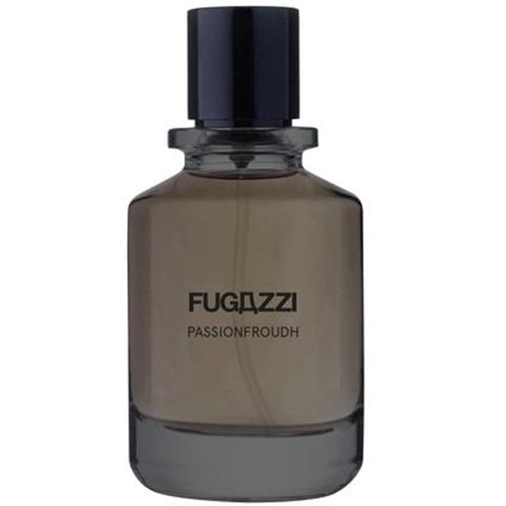 Fugazzi Passionfroudh 100 ml passionsfrukt parfym i en mörk rökfärgad glasflaska med svart lock