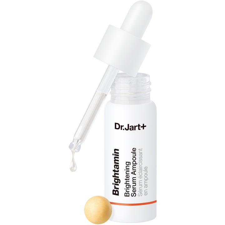 Dr.Jart+ Brightamin Brightening Serum Ampoule 8,08 g lystergivande serum i vit flaska med pipett och gul pärla