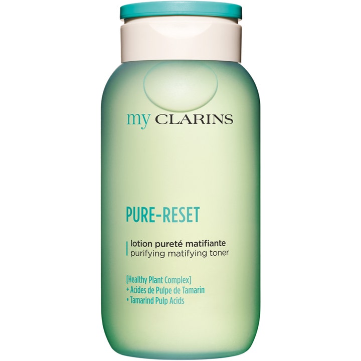 My Clarins Pure-Reset matifierande ansiktsvatten i en grön frostad flaska som ger en balanserad hy.