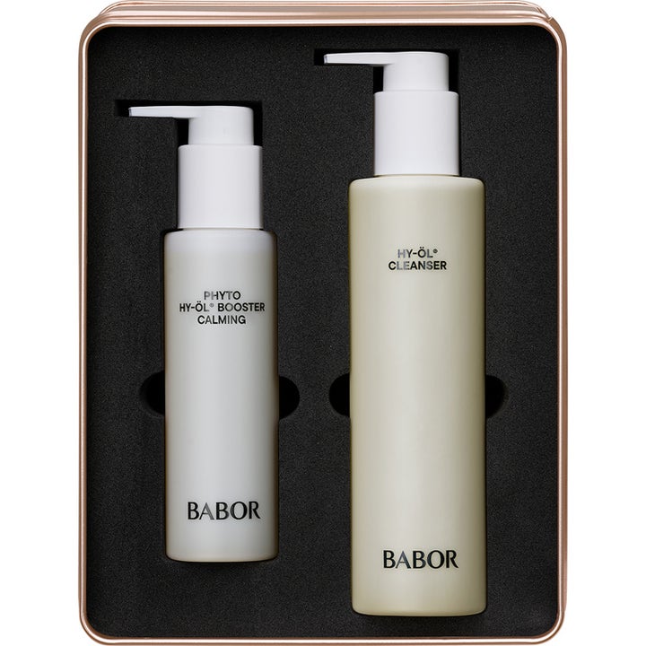 Babor Hy-Öl Cleanser & Phyto Booster Calming set för lugnande ansiktsrengöring i vita pumpflaskor i lyxig ask.