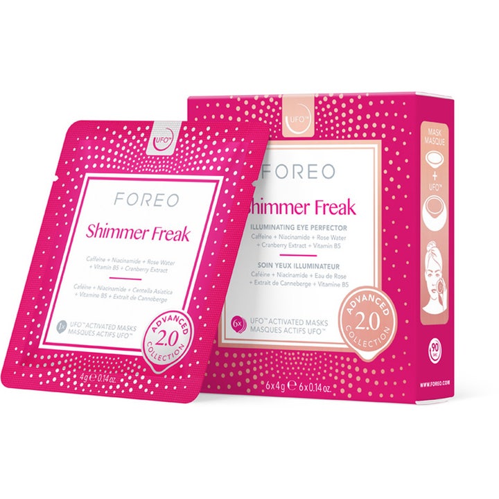FOREO Shimmer Freak 6x4g uppljusande ögonmasker med koffein och niacinamid i rosa prickig förpackning